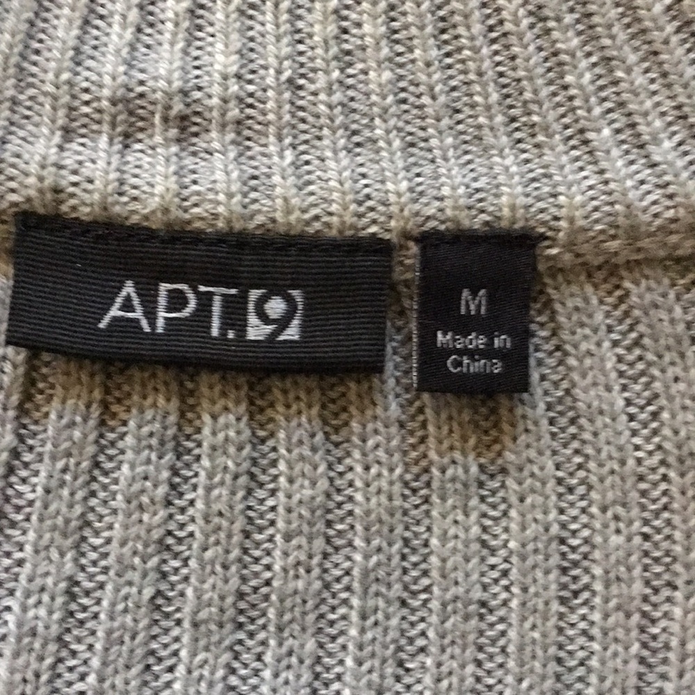 Sweater - Picture 2 of 2